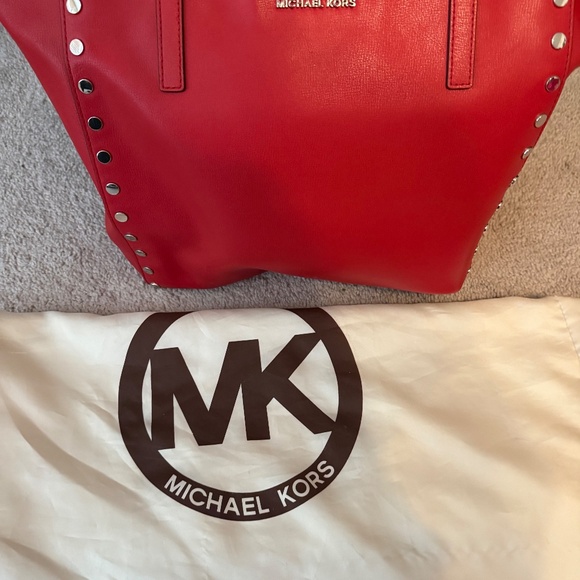 MICHAEL KORS Rivington Large Studded Leather Tote Bag - RED - Picture 3 of 8